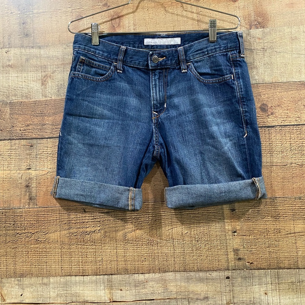 Old Navy Classic Rise Bermuda Shorts Size 8